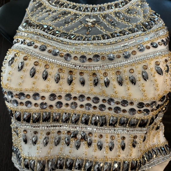 NEW WITH TAGS BEADED CROP TOP FINAL SALES - Picture 1 of 5